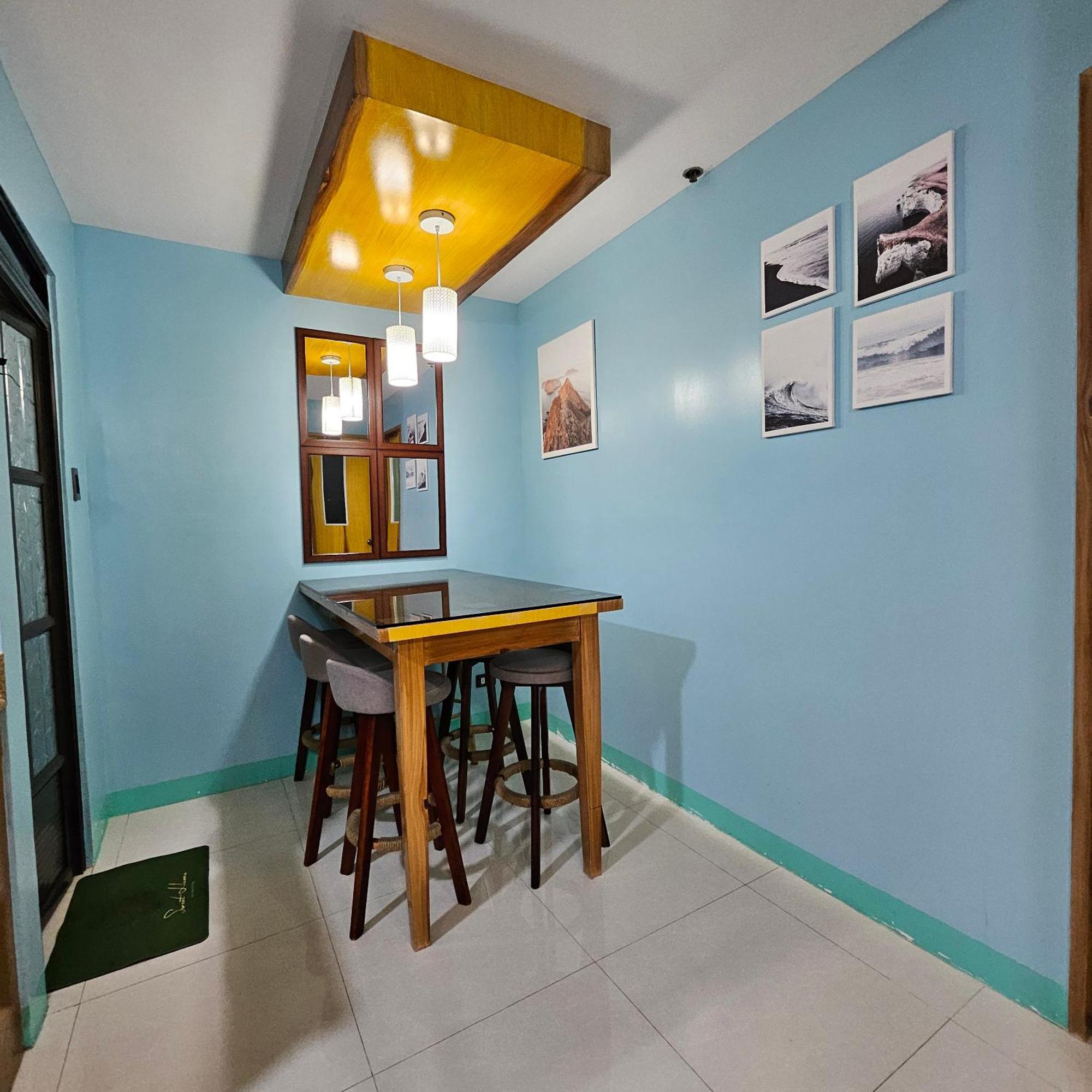 Paranaque City Cozy 2Br Staycation With Balcony Chateau Elysee For 4-6 Pax מראה חיצוני תמונה