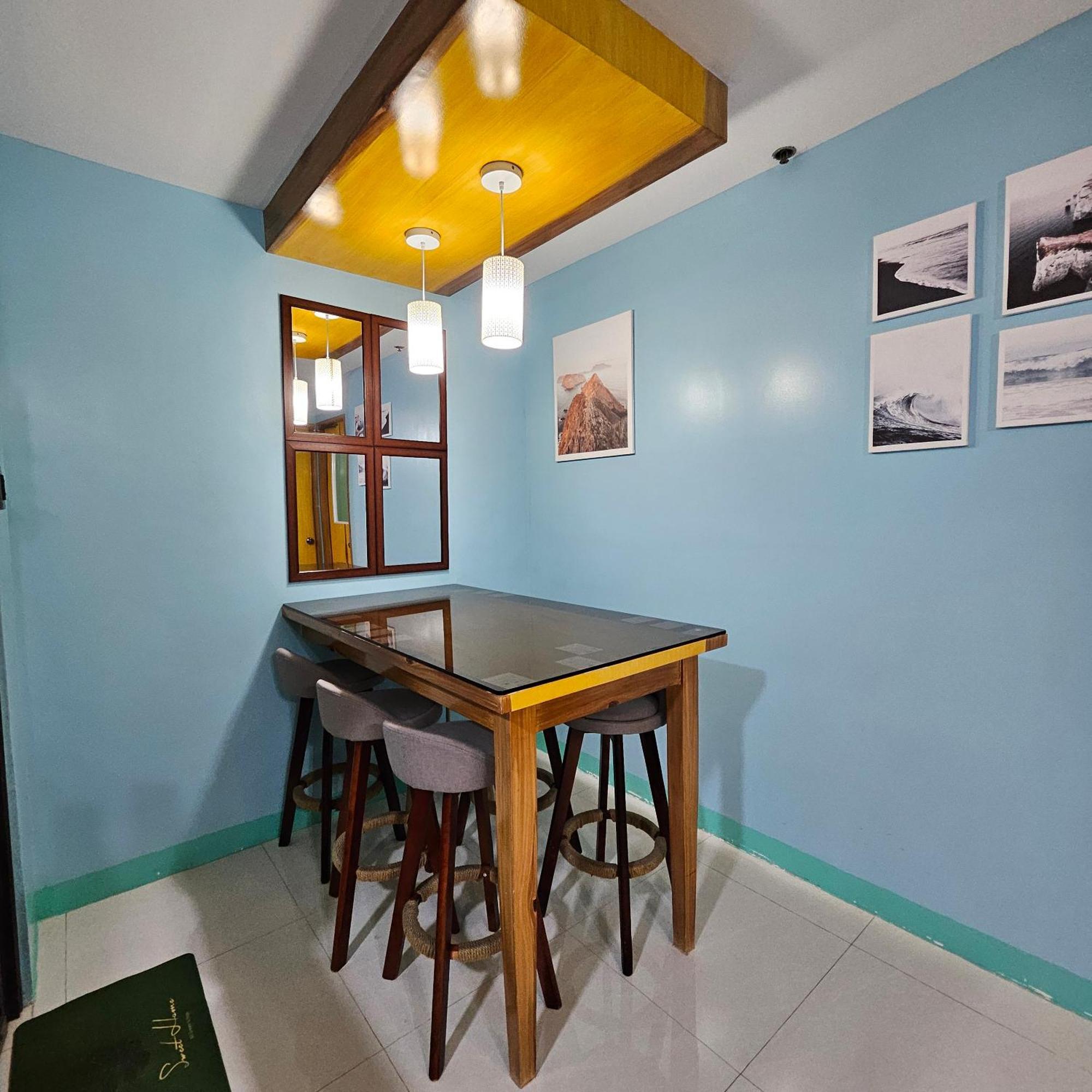 Paranaque City Cozy 2Br Staycation With Balcony Chateau Elysee For 4-6 Pax מראה חיצוני תמונה