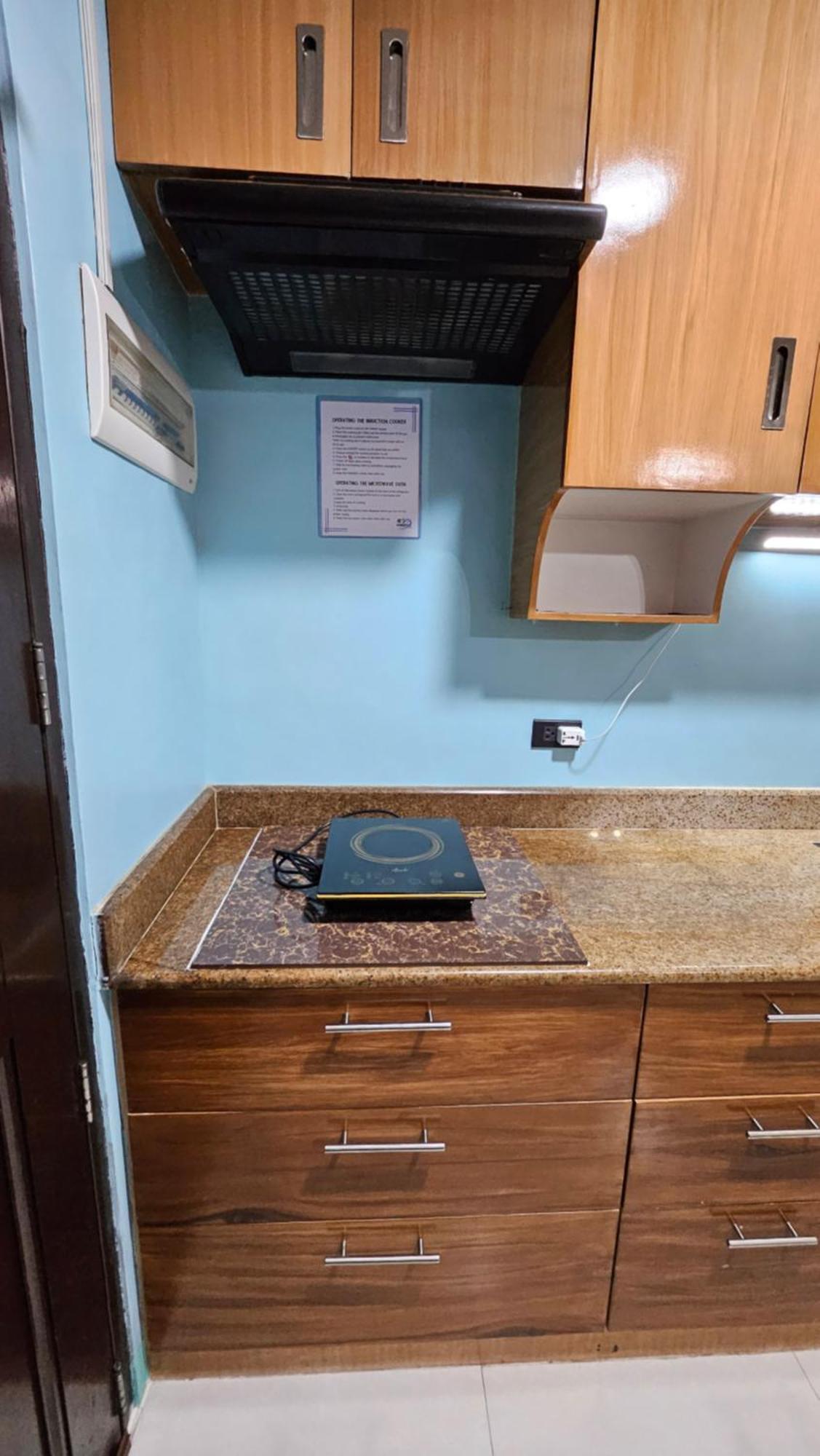 Paranaque City Cozy 2Br Staycation With Balcony Chateau Elysee For 4-6 Pax מראה חיצוני תמונה